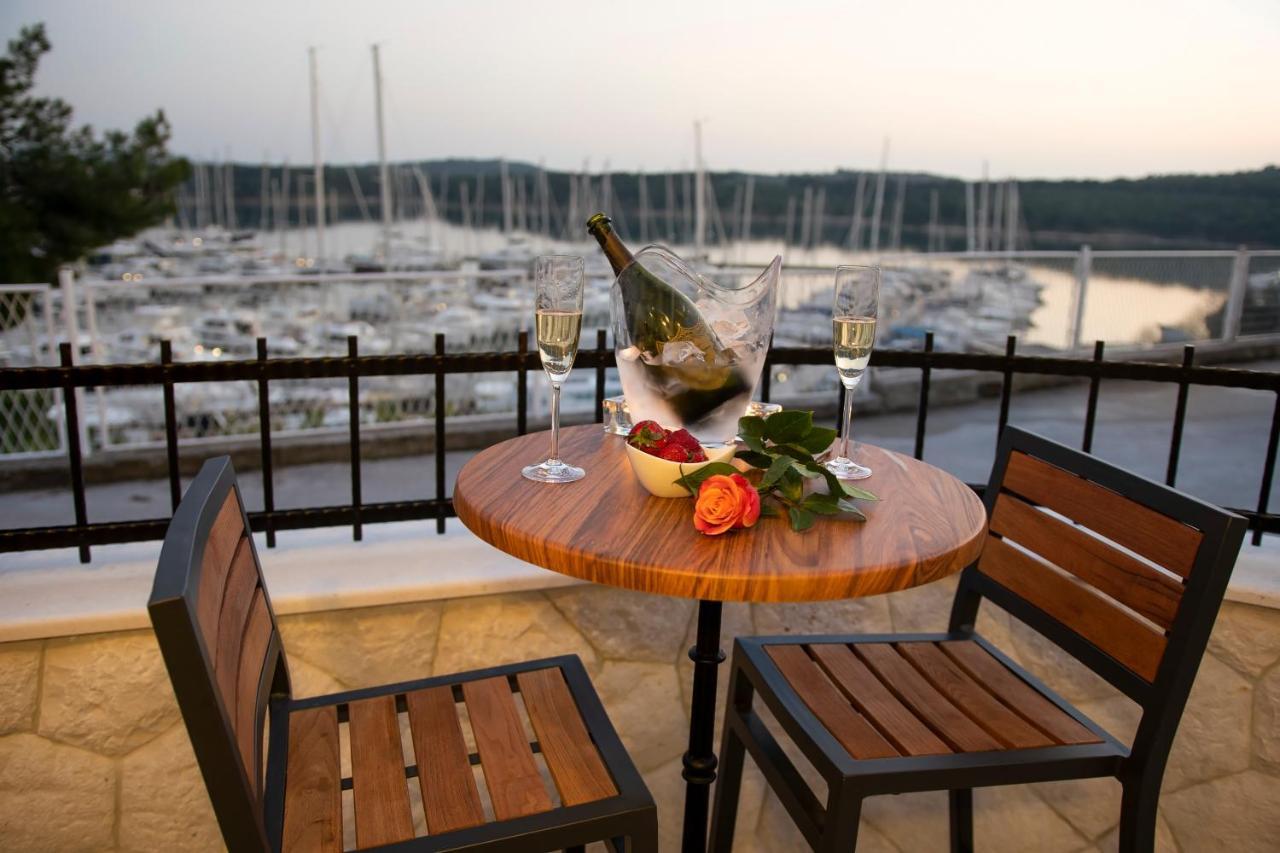 Luxury Apartment Vista Del Mare 希贝尼克 外观 照片
